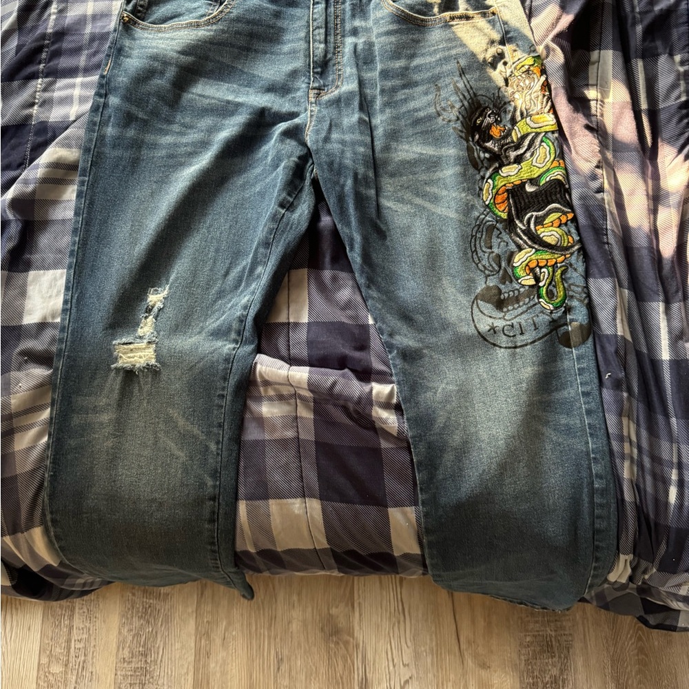 Ed Hardy - Picture 3 of 3